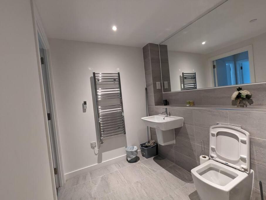 Lovely 1 Bed Apartment - Old Trafford Manchester Luaran gambar